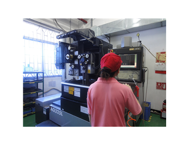 Motor terminal pin type terminal